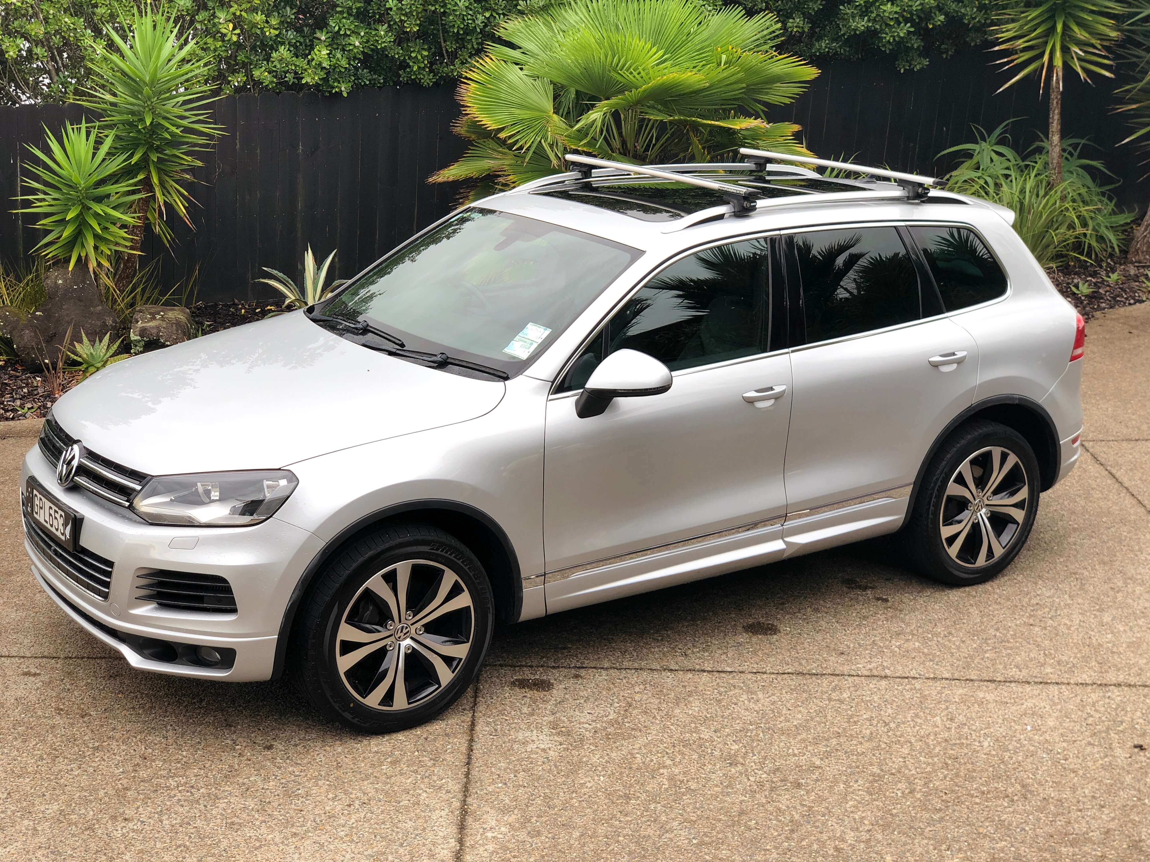 Volkswagen Touareg V6 TDI 2012 - European Car Imports